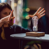 Ampoule en lévitation Nikola - Flyte - Ampoule en lévitation