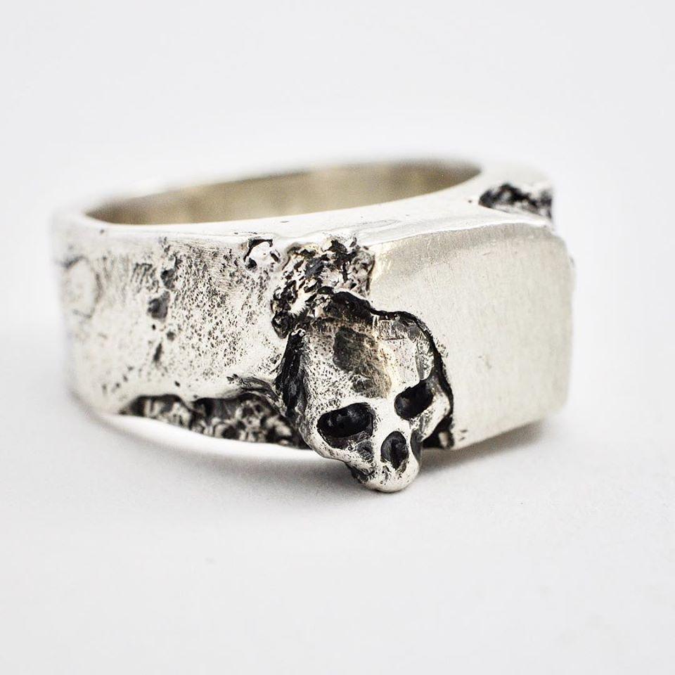 Chevalière tête de mort en argent - Black Rock Jewel-Magna-Carta