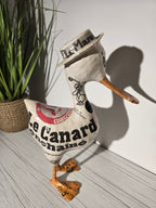Canard enchaîné en papier mâché - Cornes - Aude Goalec et Nicole Jacobs