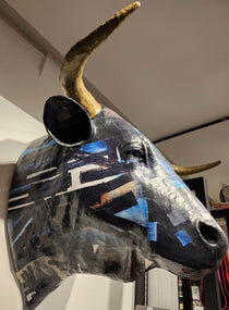 Trophée de Taureau en papier mâché - Aude Goalec et Nicole Jacobs - Sculpture en papier mâché