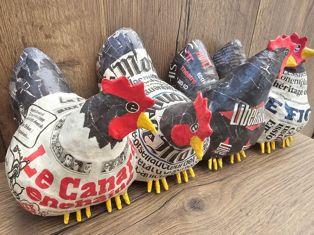 4 poules en papier mâché-Aude Goalec et Nicole Jacobs-Magna-Carta