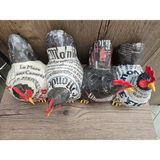 4 poules en papier mâché-Aude Goalec et Nicole Jacobs - Sculpture en papier mâché