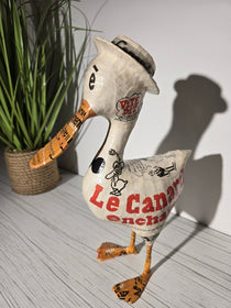Canard enchaîné en papier mâché - Claires - Aude Goalec et Nicole Jacobs-Magna-Carta