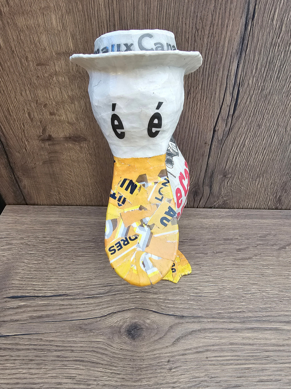 Canard enchaîné en papier mâché - France - Aude Goalec et Nicole Jacobs-Magna-Carta