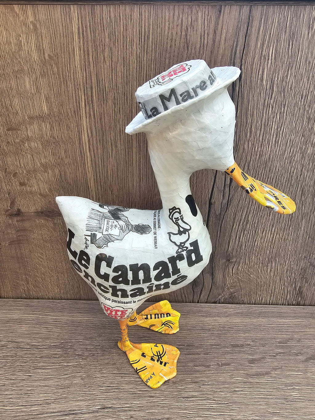Canard enchaîné en papier mâché - France - Aude Goalec et Nicole Jacobs-Magna-Carta