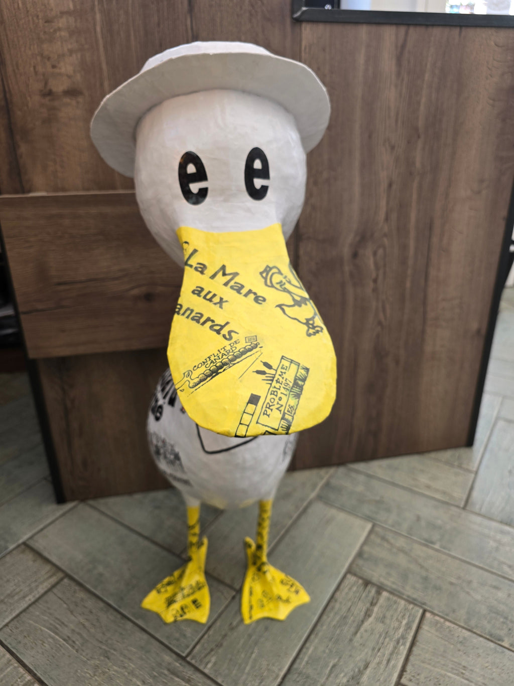 Canard enchaîné en papier mâché XXL- Espoir - Aude Goalec et Nicole Jacobs-Magna-Carta