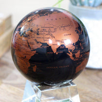 Globe terrestre noir et cuivre - CBE - MOVA Globes-Magna-Carta