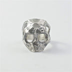 Large bague tête de mort en argent structure de coupe brute - Black Rock Jewel-Magna-Carta