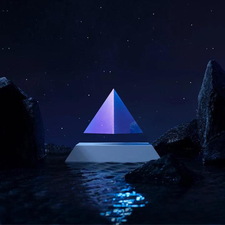 Pyramide en lévitation - Noir/Iridescent lumineux - Flyte-Magna-Carta