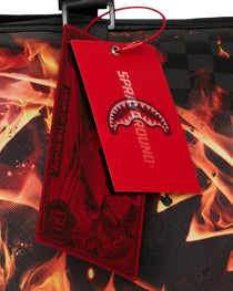 Sac - FIRE & ICE SHARK DUFFLE - SPRAYGROUND-Magna-Carta