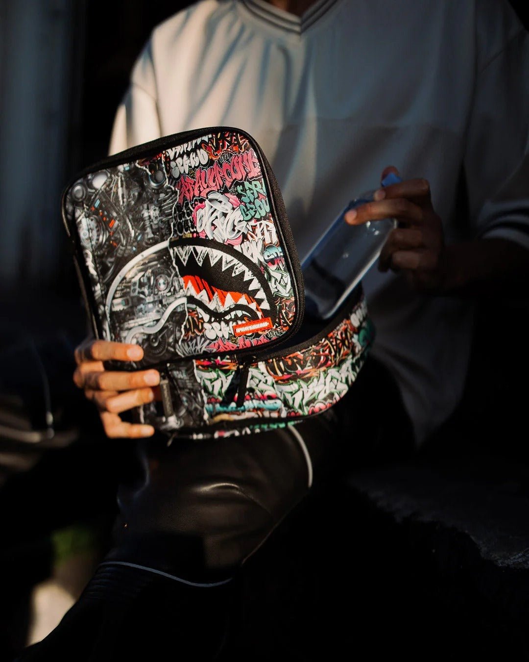 Sac - SPLIT CYBERSHARK LUNCHBOX - SPRAYGROUND Image secondaire du produit