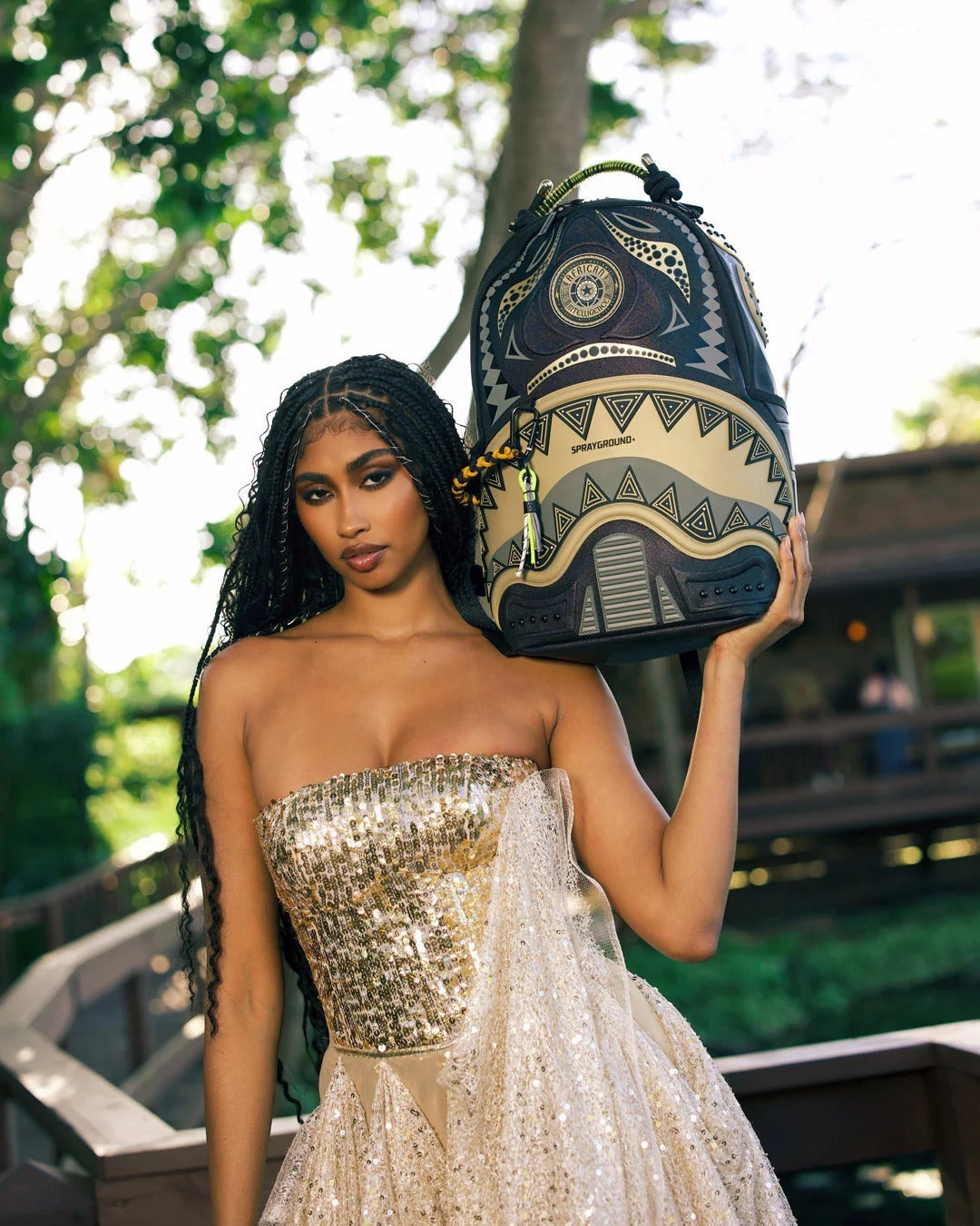 Sac à dos - AI WONDERLAND GOLD AND BLACK BACKPACK - SPRAYGROUND-Magna-Carta
