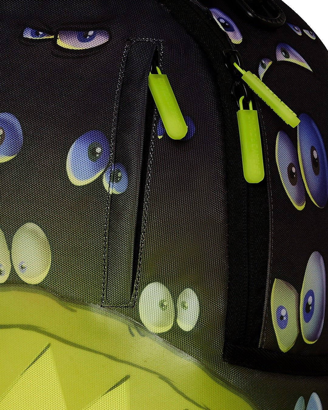 Sac à dos - EYES ON YOU GLOW IN THE DARK EFFECT DLXR BACKPACK - SPRAYGROUND-Magna-Carta