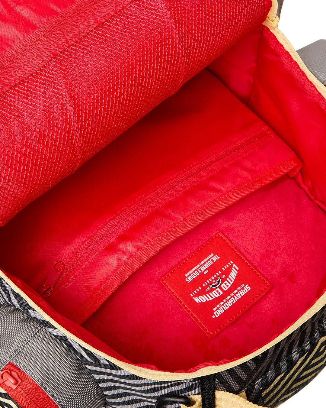 Sac à dos - JAMES FIRST CLASS TROOPER BACKPACK - SPRAYGROUND-Magna-Carta