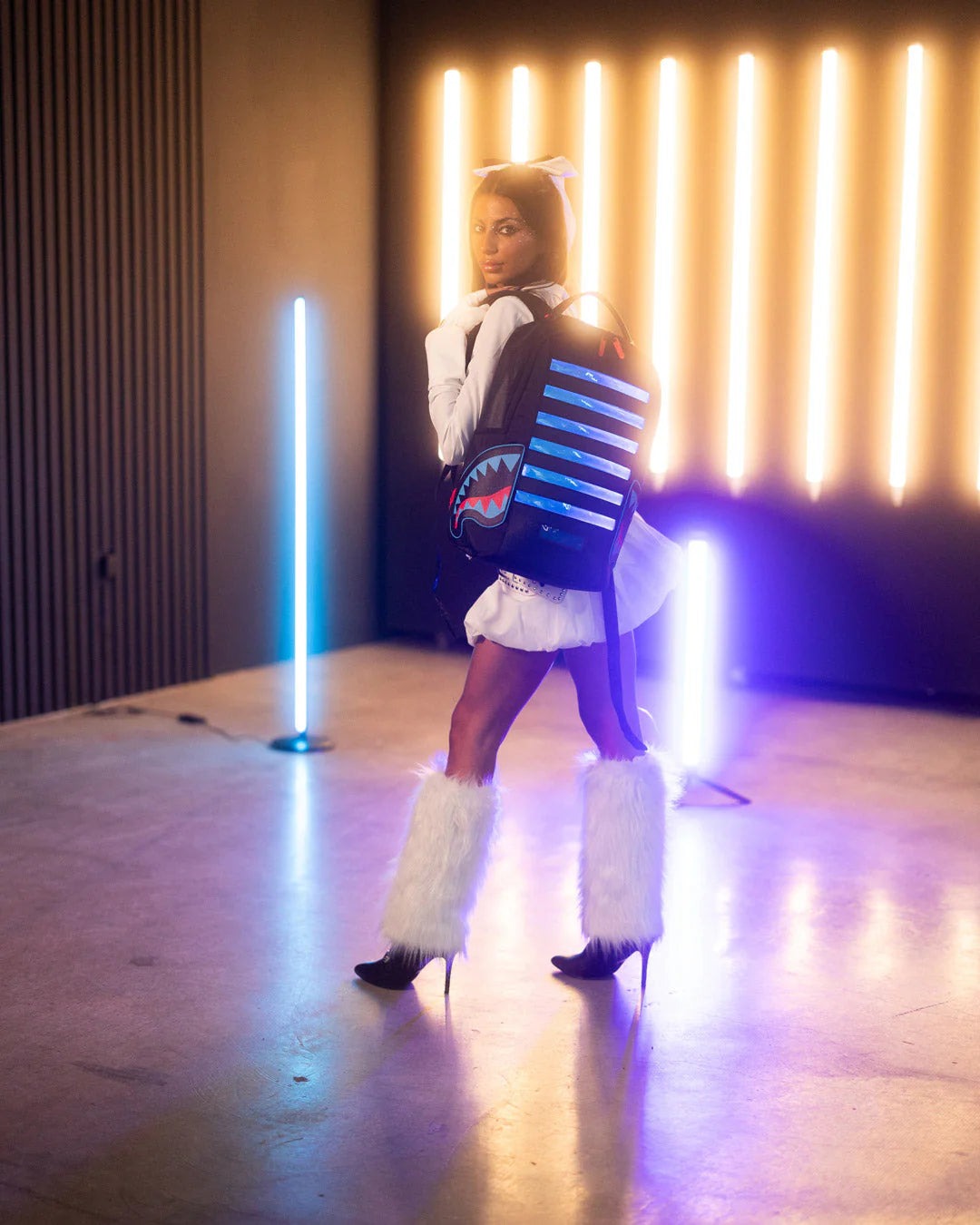 Sac à dos - LED STRIPE SHARKS DLX BACKPACK - SPRAYGROUND-Magna-Carta