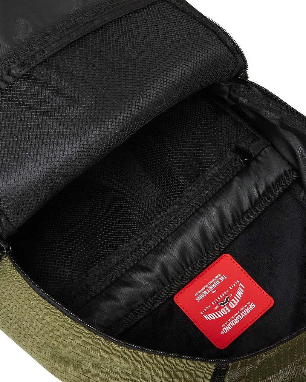 Sac à dos - NYLON SHARK CENTRAL ARMY DLX-RIPSTOP BACKPACK - SPRAYGROUND-Magna-Carta