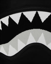 Sac à dos - SHARK CENTRAL HAZARD PAY DLXS BACKPACK - SPRAYGROUND-Magna-Carta