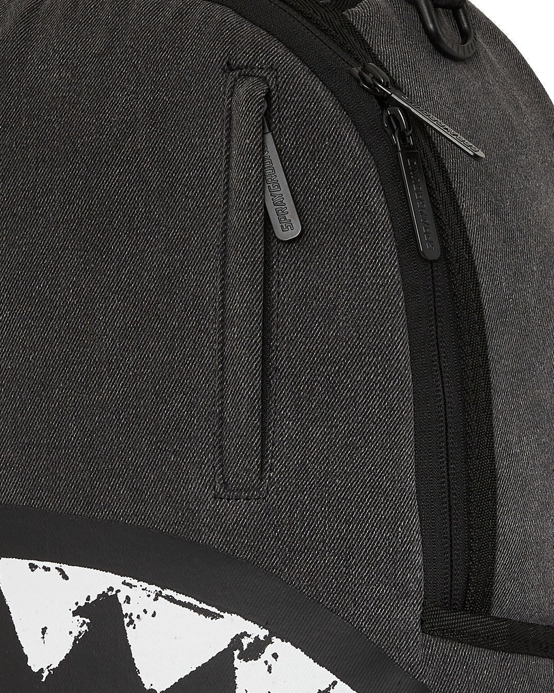 Sac à dos - SHARK CENTRAL PAINTED DLXS BACKPACK - SPRAYGROUND-Magna-Carta