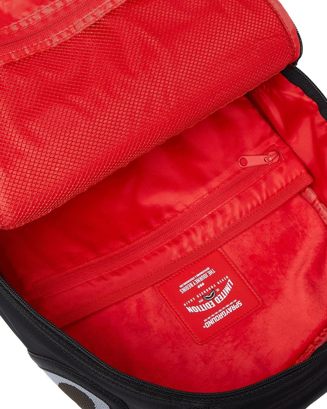 Sac à dos - SHARK CENTRAL YELLOW TAPE DLX SATIN BACKPACK - SPRAYGROUND-Magna-Carta