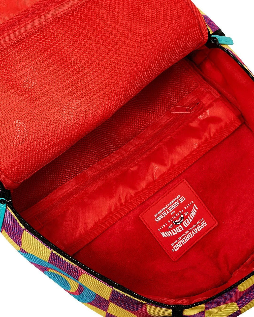 Sac à dos - SNOOPY : SHARK MOUTH CHILL - SPRAYGROUND-Magna-Carta
