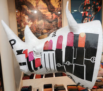 Trophée de Rhinocéros en papier mâché - Aude Goalec et Nicole Jacobs-Magna-Carta