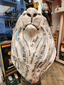 Trophée de lion en papier mâché - Aude Goalec et Nicole Jacobs-Magna-Carta
