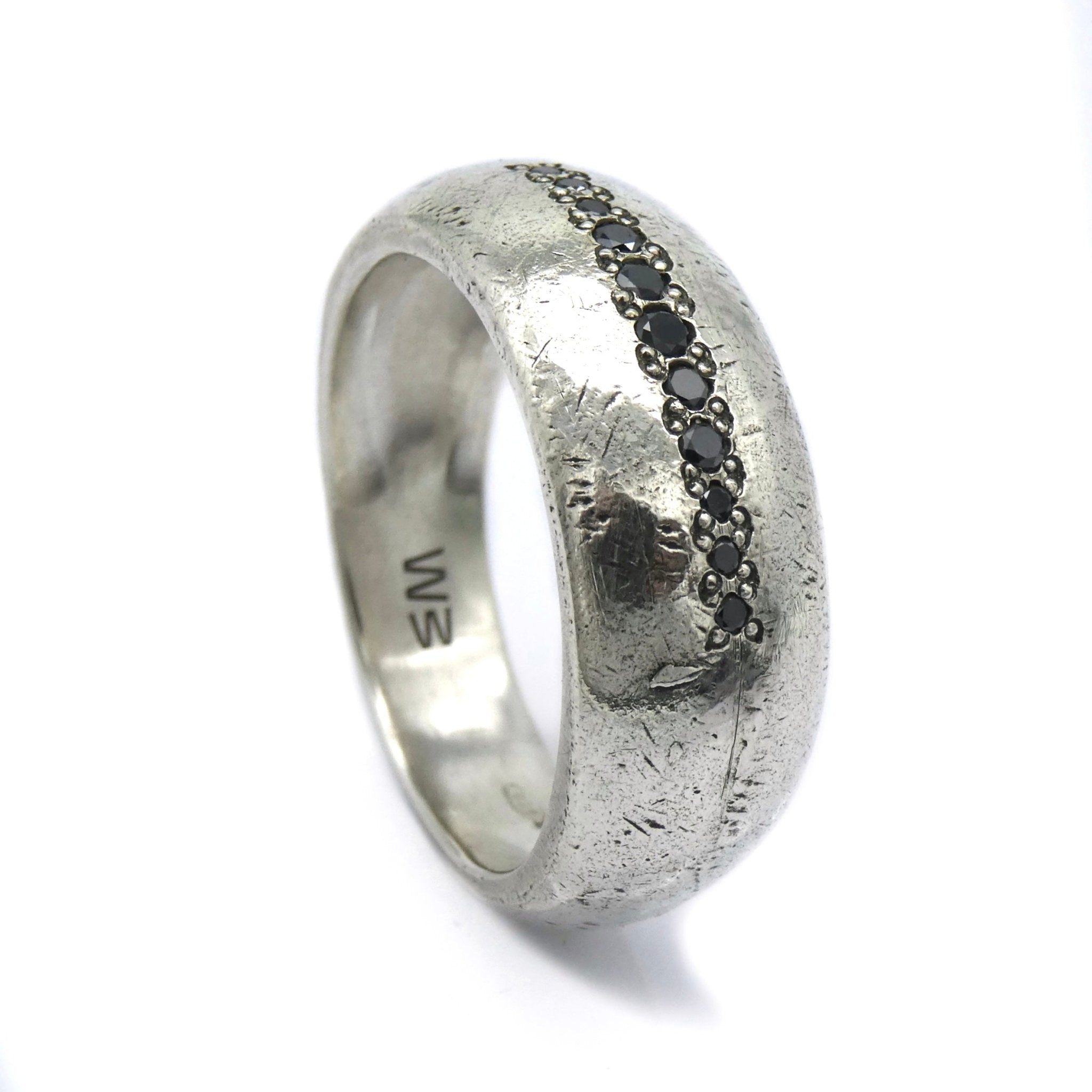 Curvy stones ring - Enri Mars - Magna-Carta