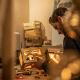 Lampe artisanale LED en châtaigner-Magna-Carta