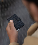 Porte-cartes Miniwallet Premium Emboss Lines - Secrid - Black - Porte-cartes protection RFID