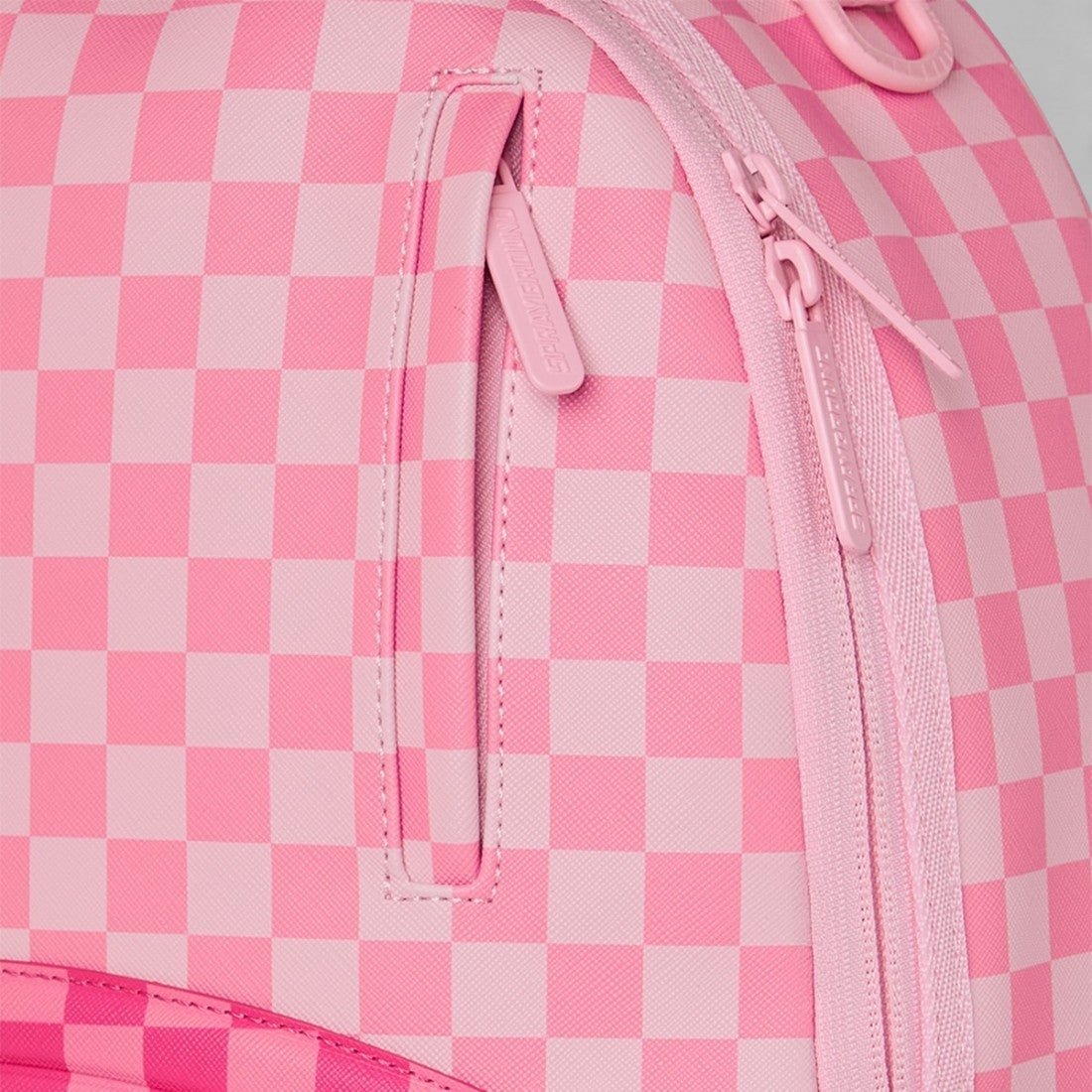 Sac à dos - PINK SHARKS IN PARIS PATCH BACKPACK - SPRAYGROUND - Magna-Carta