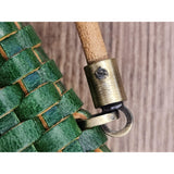 Pochette bandoulière en cuir tressé pour téléphone portable vert forêt - Il Bussetto-Magna-Carta